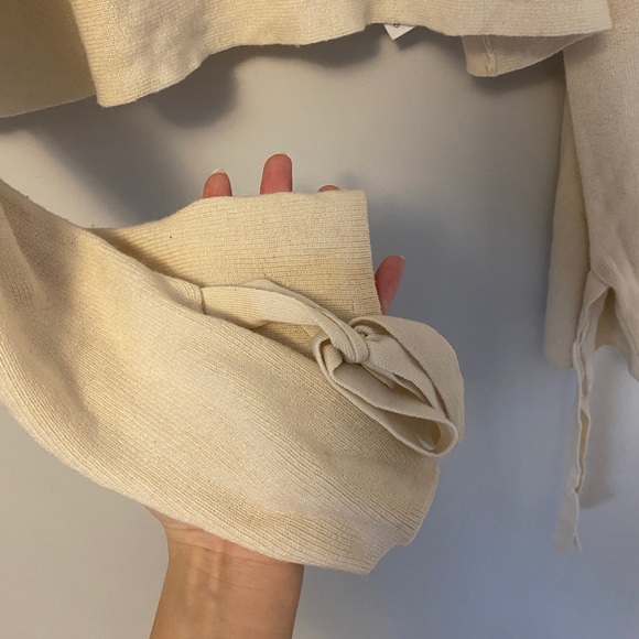 WILFRED ARITZIA White Emmy Sweater - Picture 5 of 7